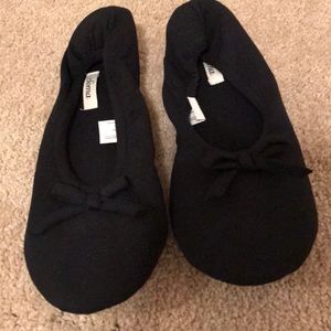 New Soma Medium 7/8 black slippers